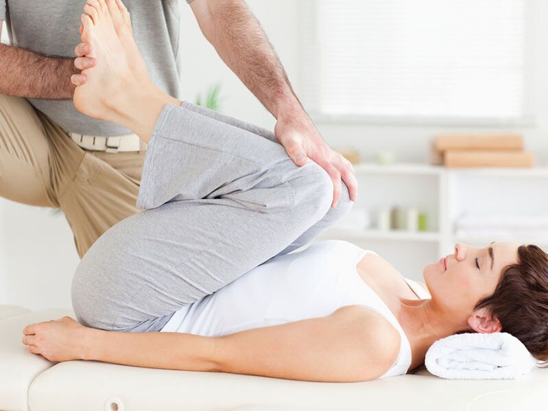 Мануалната терапия е ефективен метод за лечение на остеохондроза на гръбначния стълб